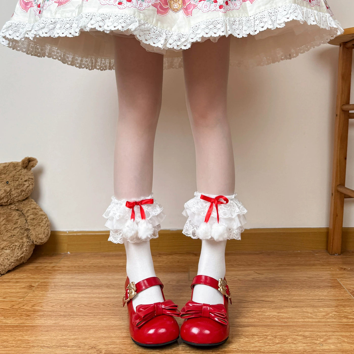 Chubby Bear Tales - Strawberry Ribbon Collection - Red-and-White Socks with Bow and Pom-Pom Variants