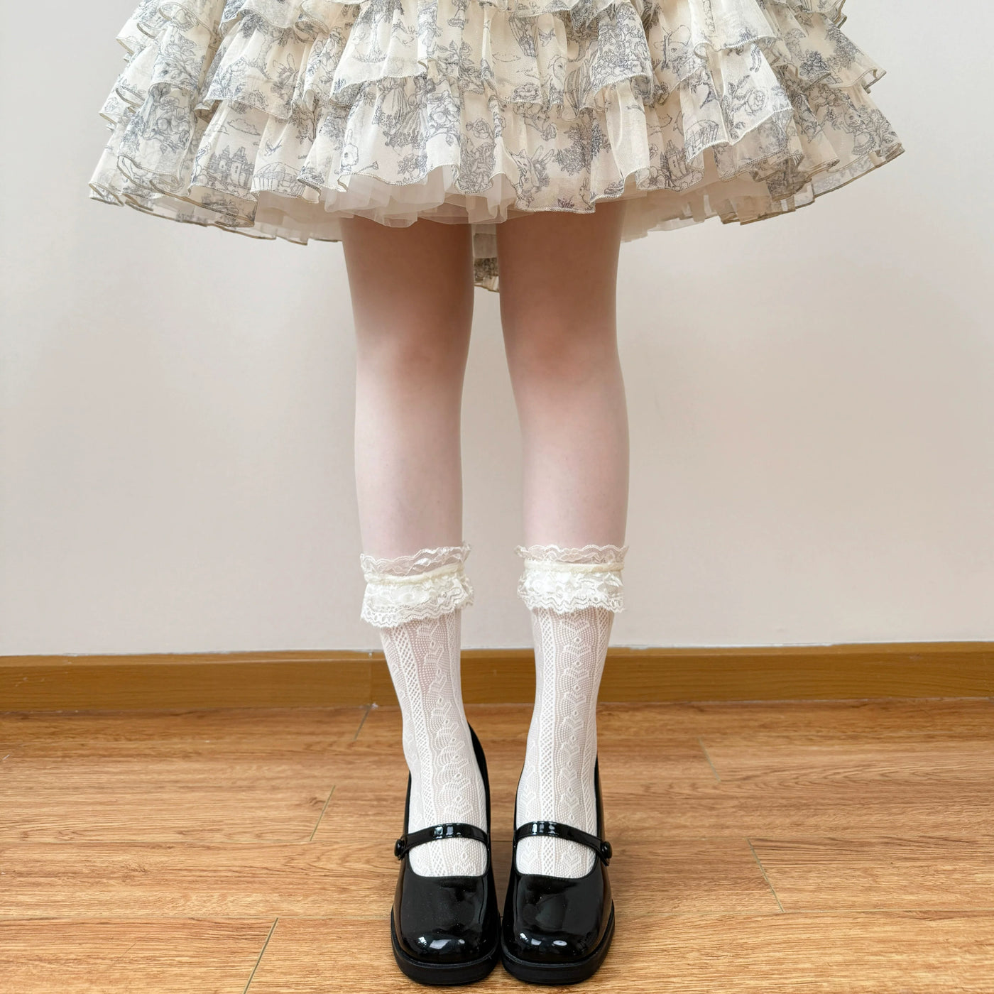 Chubby Bear Tales - Cream Lace Bow Collection - Named-Style Lace Socks