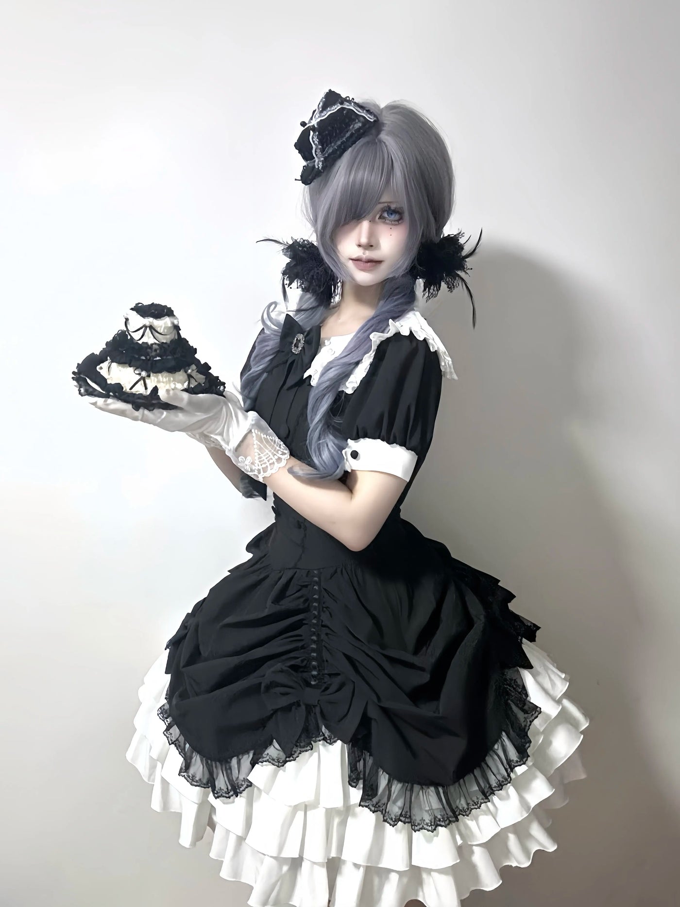 Creamy - Midnight Heirloom - Black-and-White Gothic Lolita Dress with White Ruffle Trim