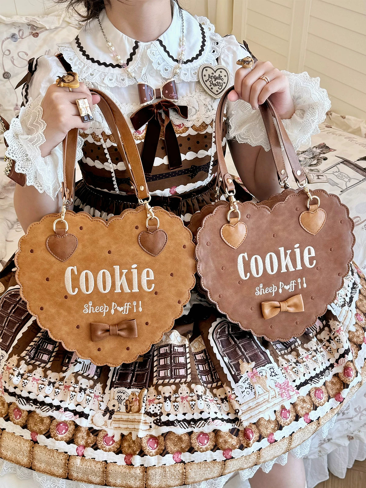 sheeppuff - Bear Biscuit - Bag with Bear-Ear and Heart Silhouettes