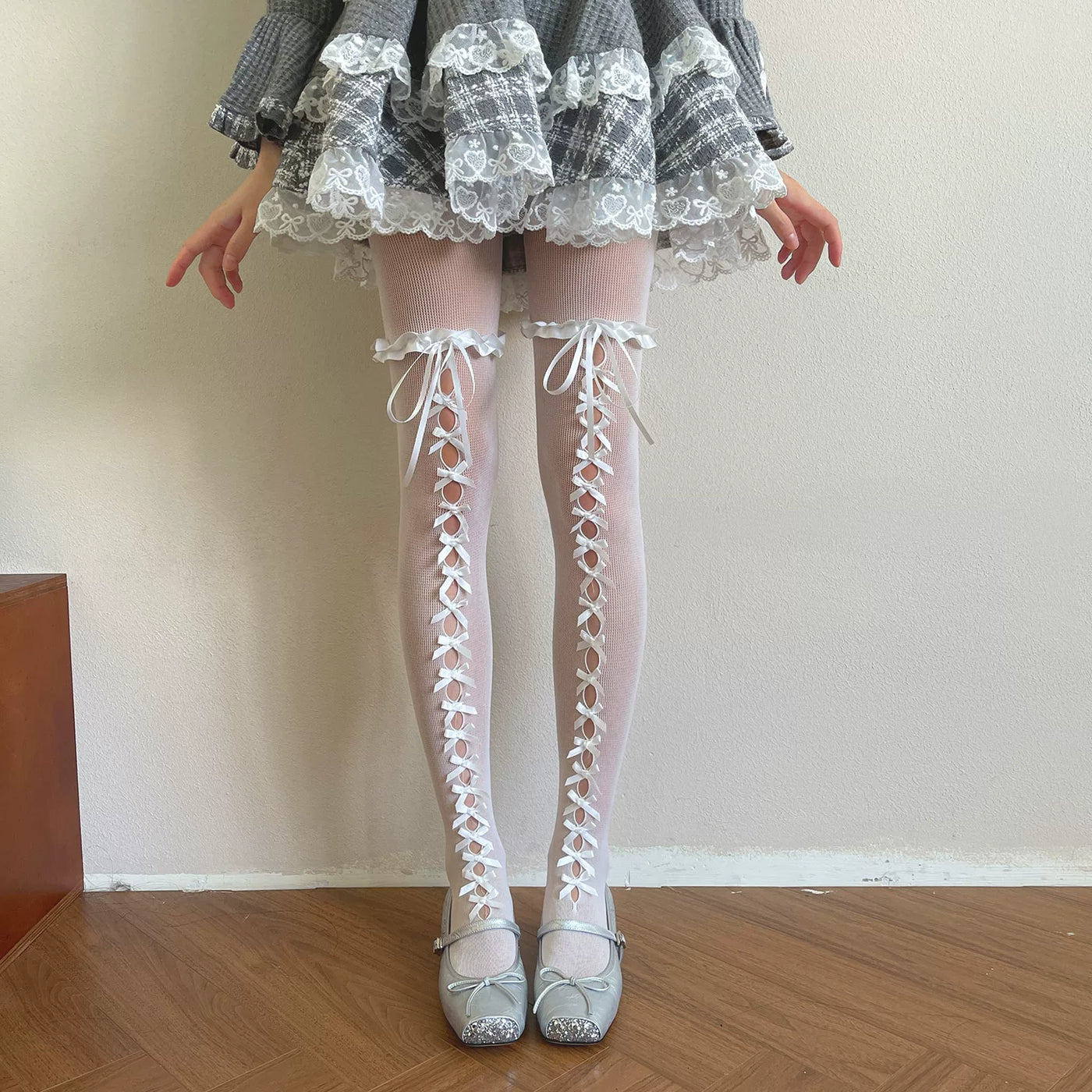 Sock Noble - Ballet Lace - Tights with Ribbon Cutouts and Lace Trim