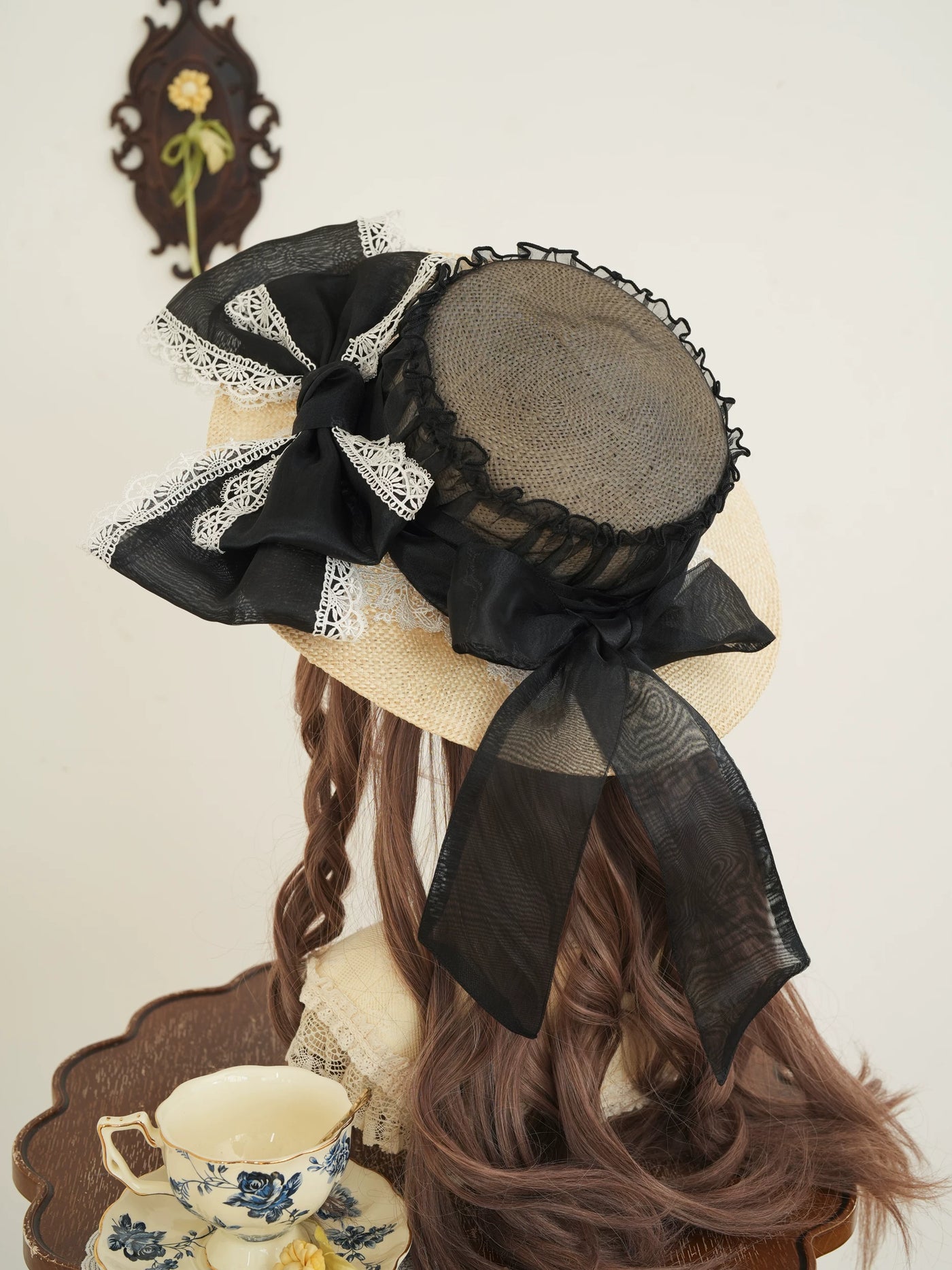 Star Box - Fresh Lace Bow - Natural Straw Hat with Lace Trim