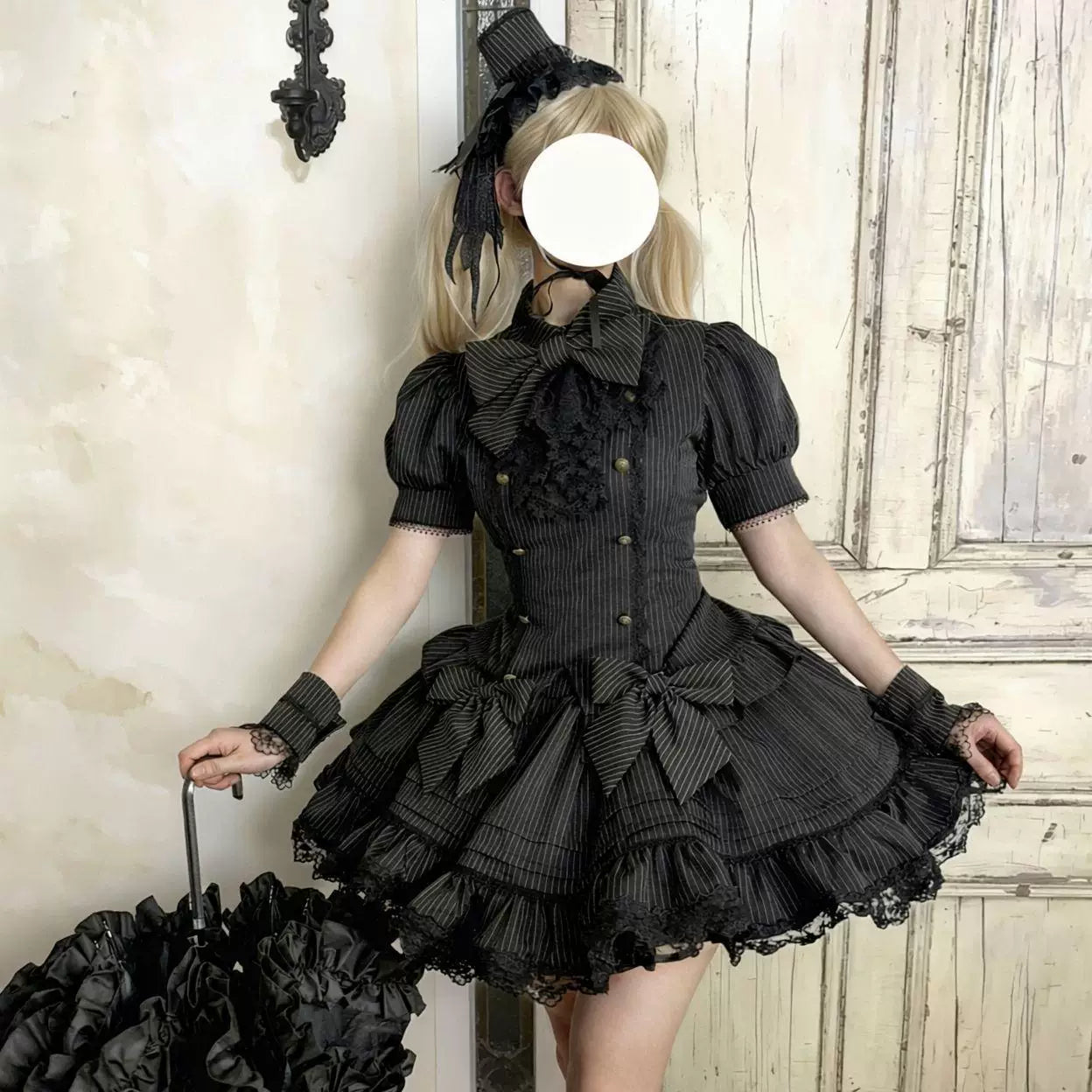 Sweetheart Dream Machine - Phantom Doll Stripe - Gothic Lolita Set with Short-Sleeve Pinstripe Top