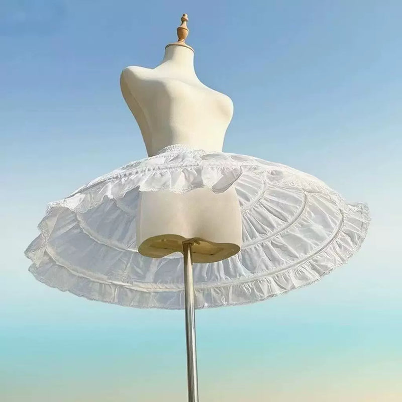 Three supporting hoops beneath the 45 cm petticoat