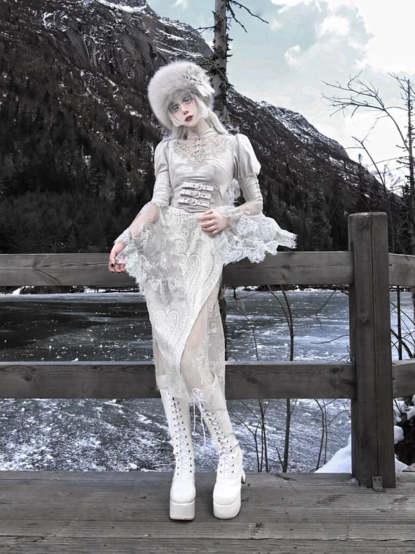 BLOOD SUPPLY: Call of the Snow Country White Gothic Waist Cincher, product view 3