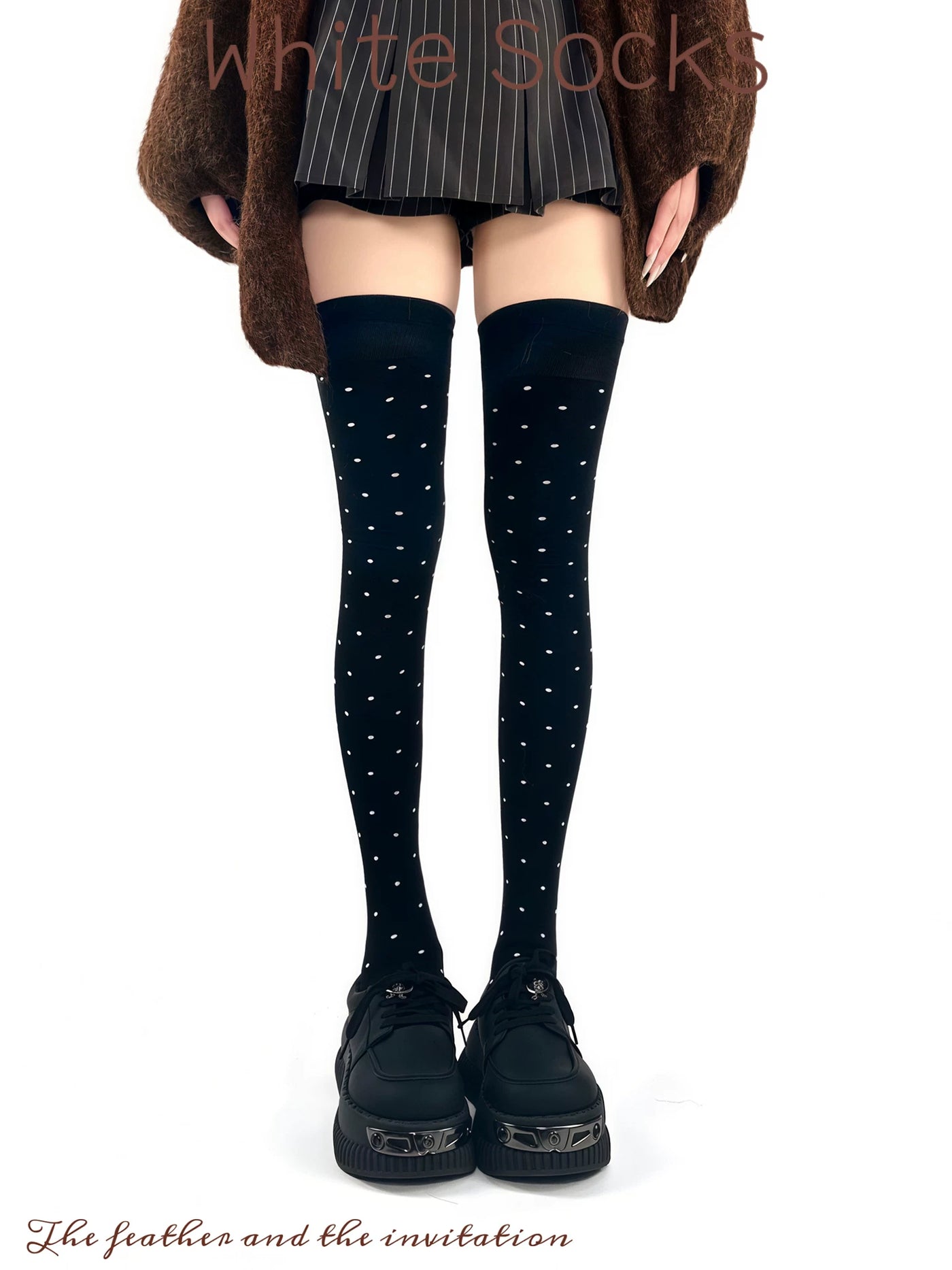 White Socks - Japanese Dot - Over-the-Knee Socks with Polka-Dot Pattern