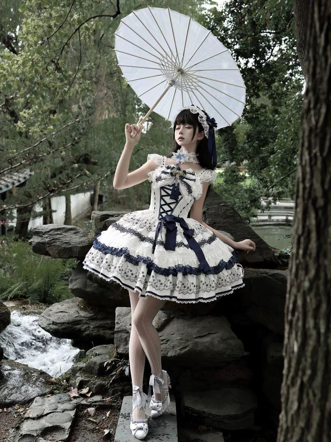 Sweetheart Dream Machine - Blue-and-White Porcelain - Blue JSK with lace ruffles