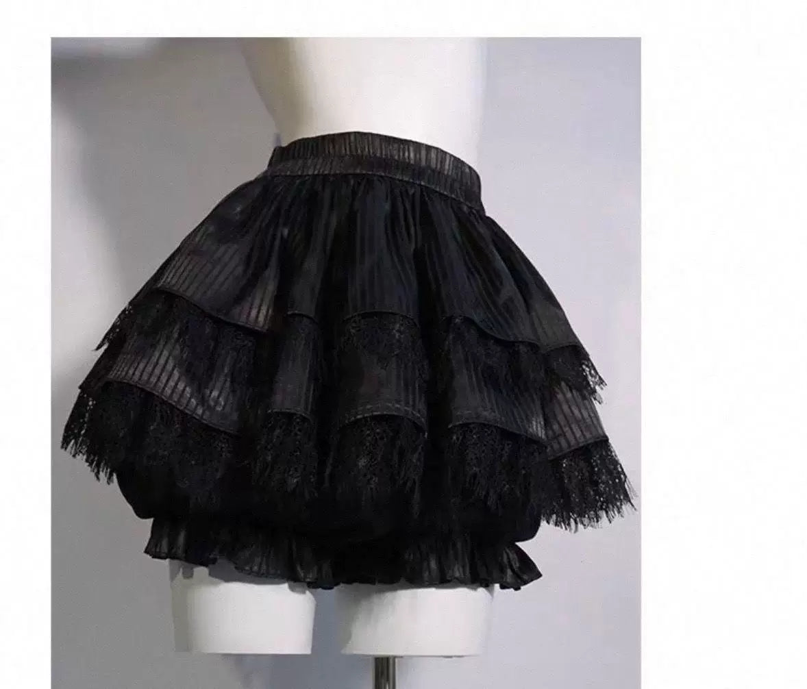 Sweetheart Dream Machine - Three-Color Puff Layers - Petticoat shorts with striped satin tiers