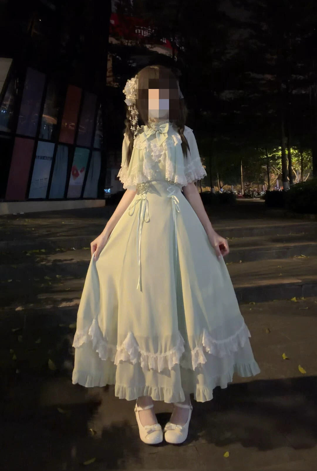 Creamy - Green Lace Cape - Green Lolita dress with a lace capelet