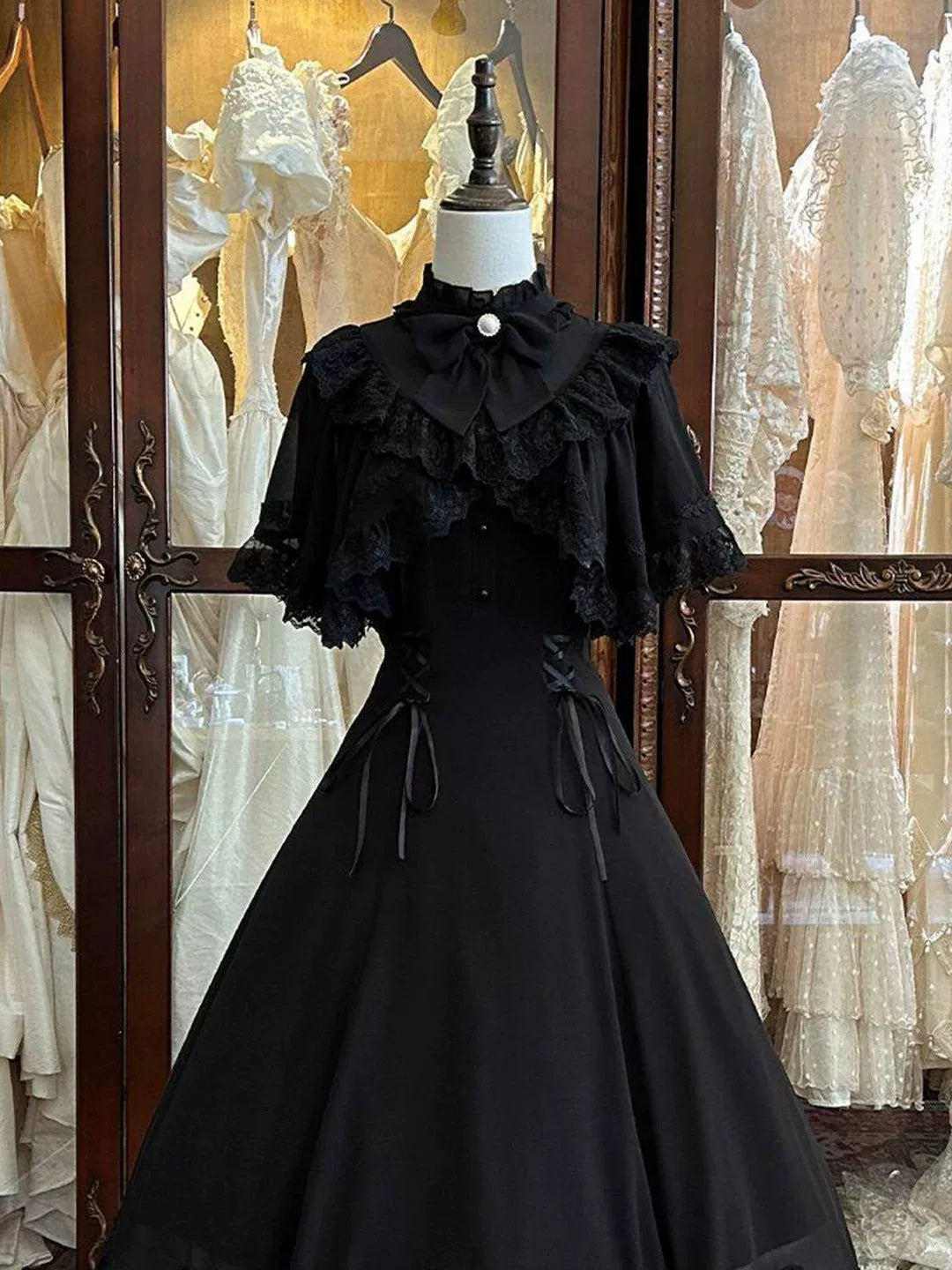 Creamy - Classic Vintage - Black OP Dress with Layered Lace