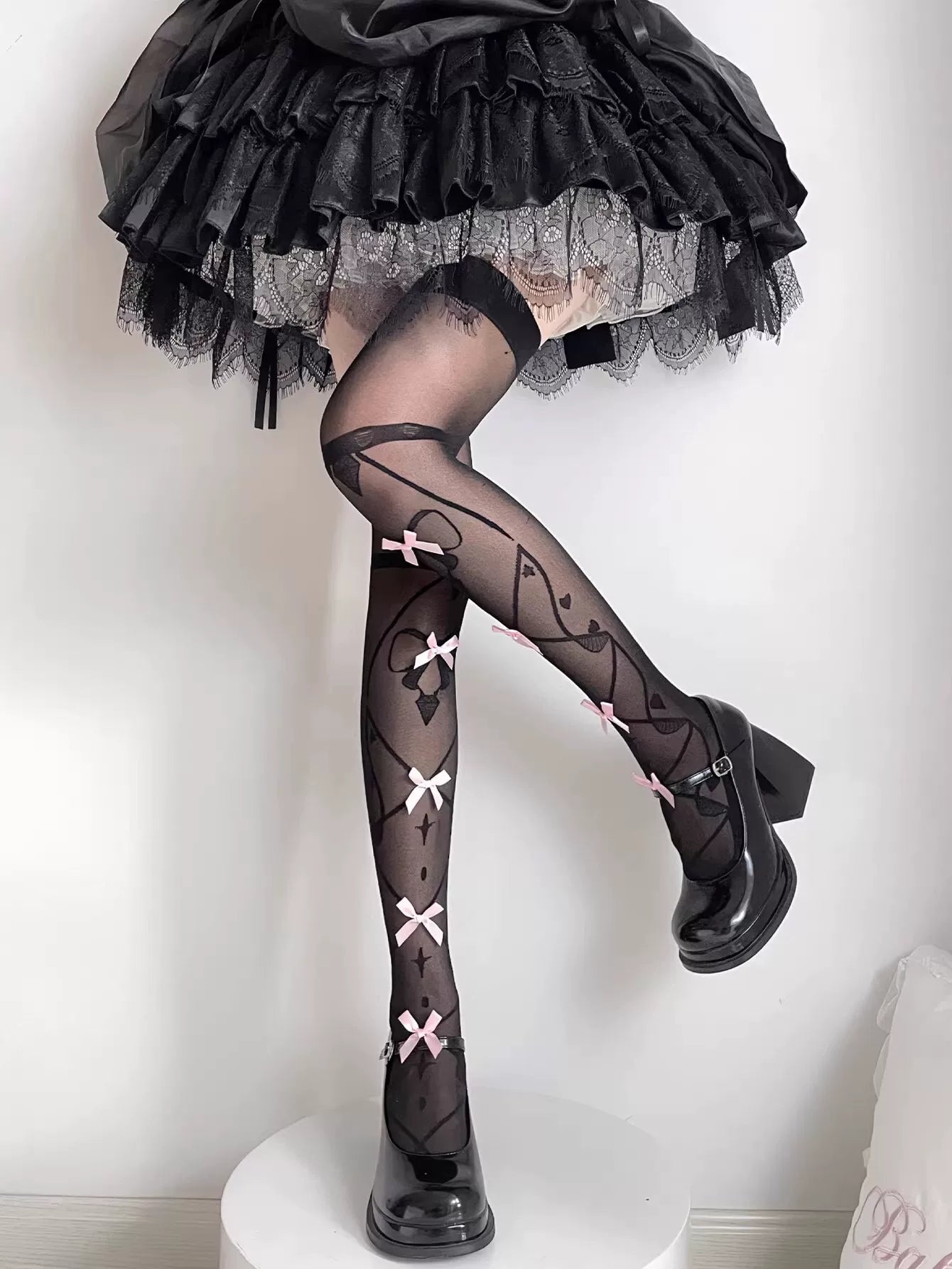 Fantasy Doll - Diamond Sweetheart - Bow Over-the-Knee Socks