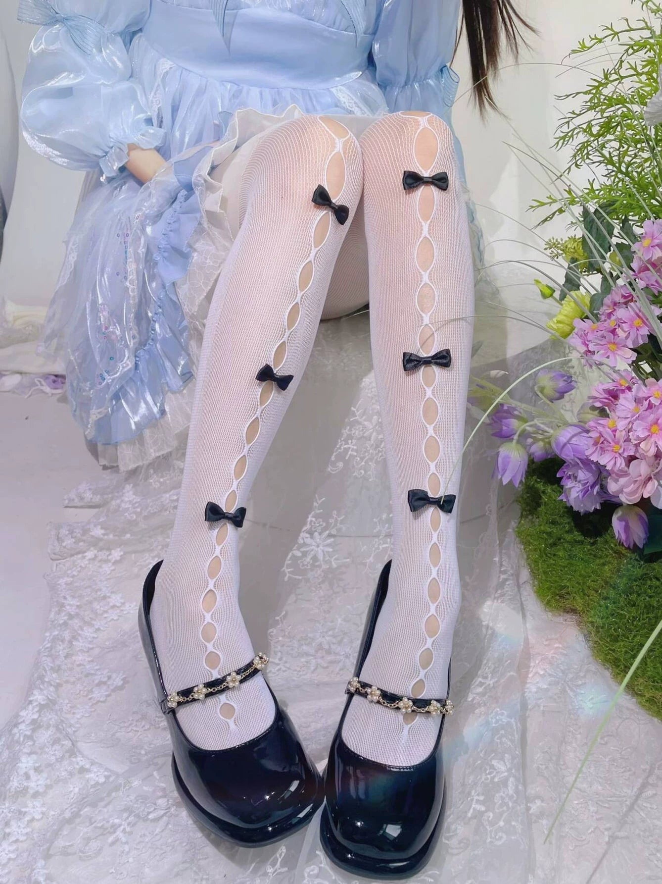 Fantasy Doll - Bow Cutout - Mesh tights with bow or flower accents