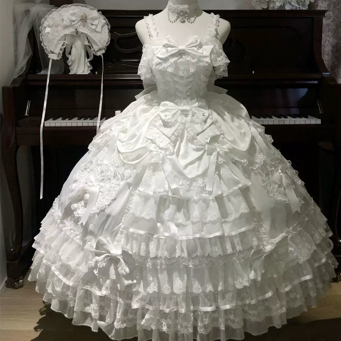 Lady Han Bridal Sweet JSK Dress from Lolita Fetch featuring elegant curtain poem embroidery and a feminine, vintage-inspired design