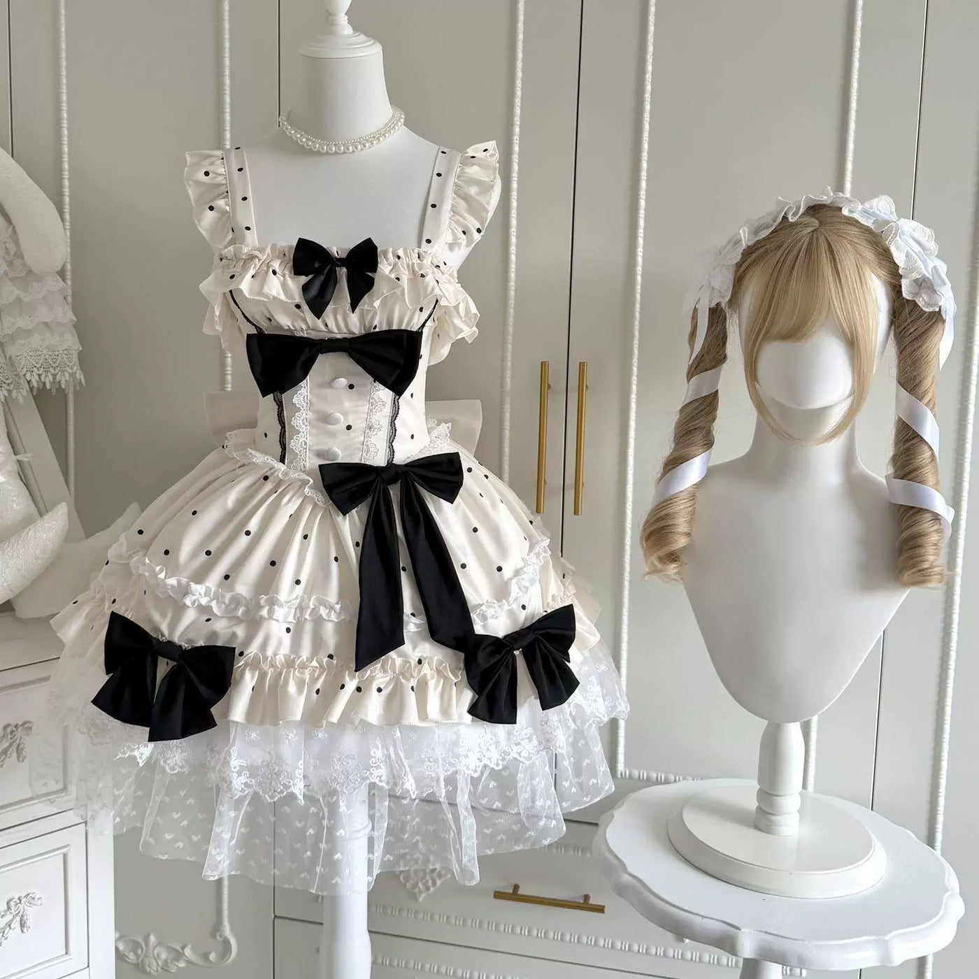 Sweetheart Dream Machine - Polka-Dot Bow - OP dress with a fitted waist