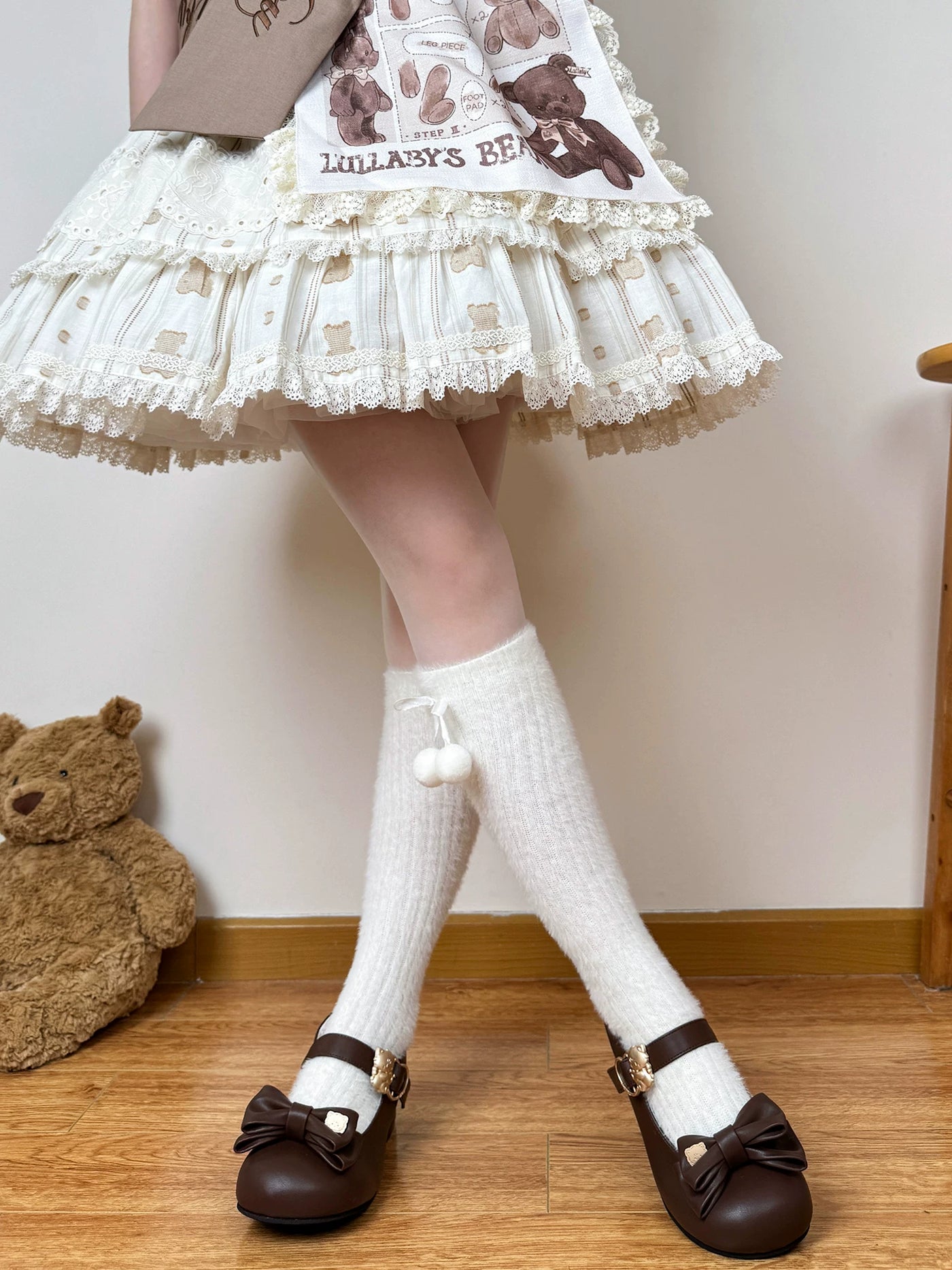 Chubby Bear Tales - Pom-Pom Ribbon - White Plush Socks with Tie Pom-Poms