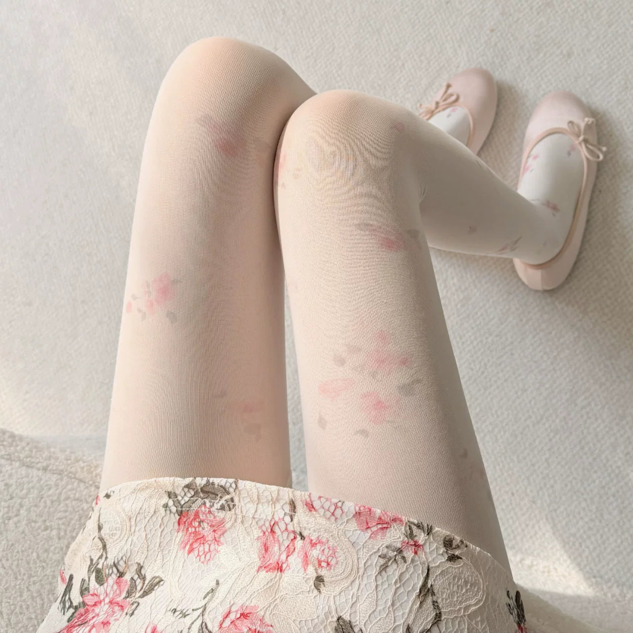 Fantasy Doll - Spring Garden - Milky White Floral Tights