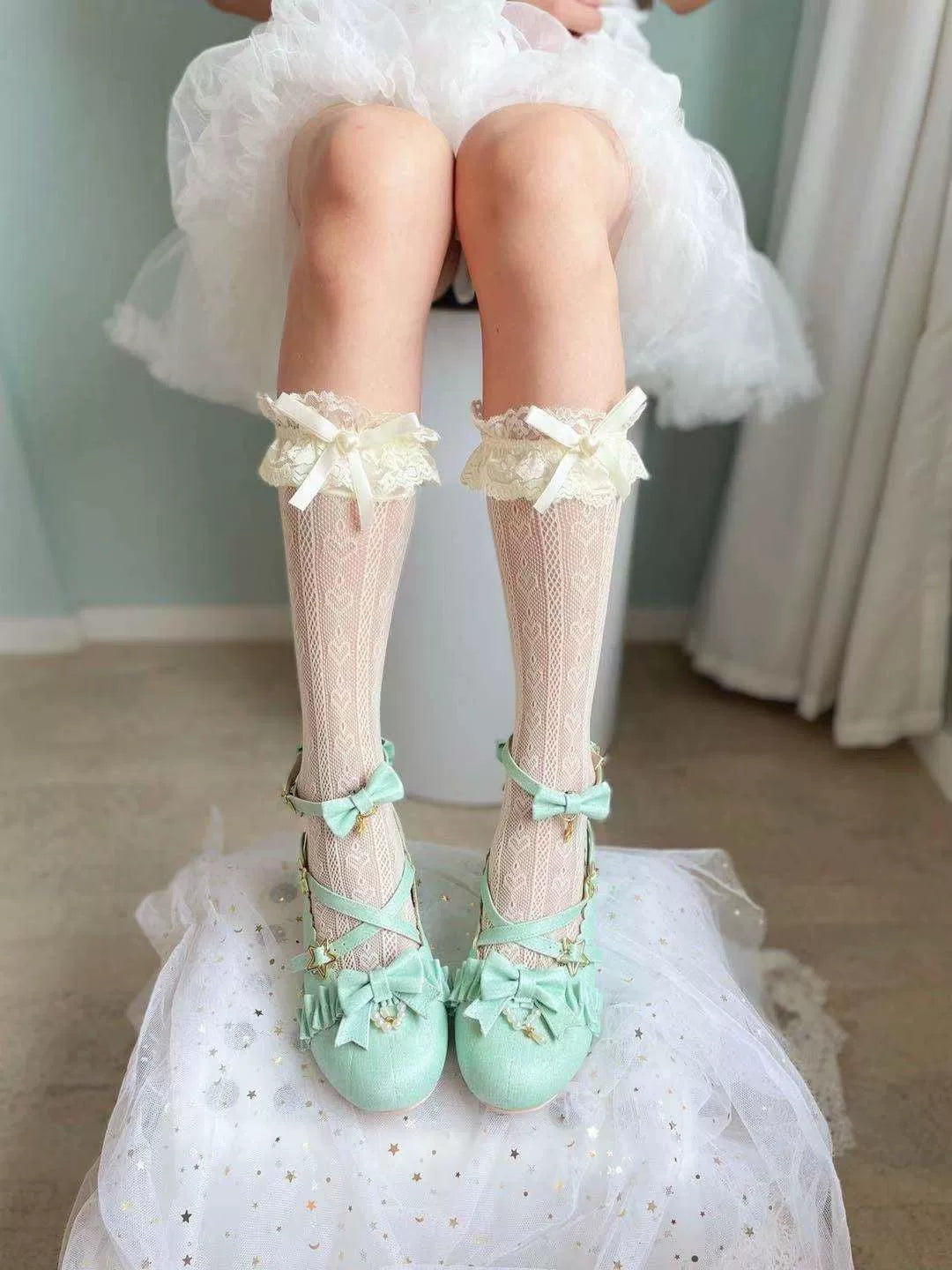 Fantasy Doll - Heel-Less Lace - Heel-Less Short Socks with Lace Trim