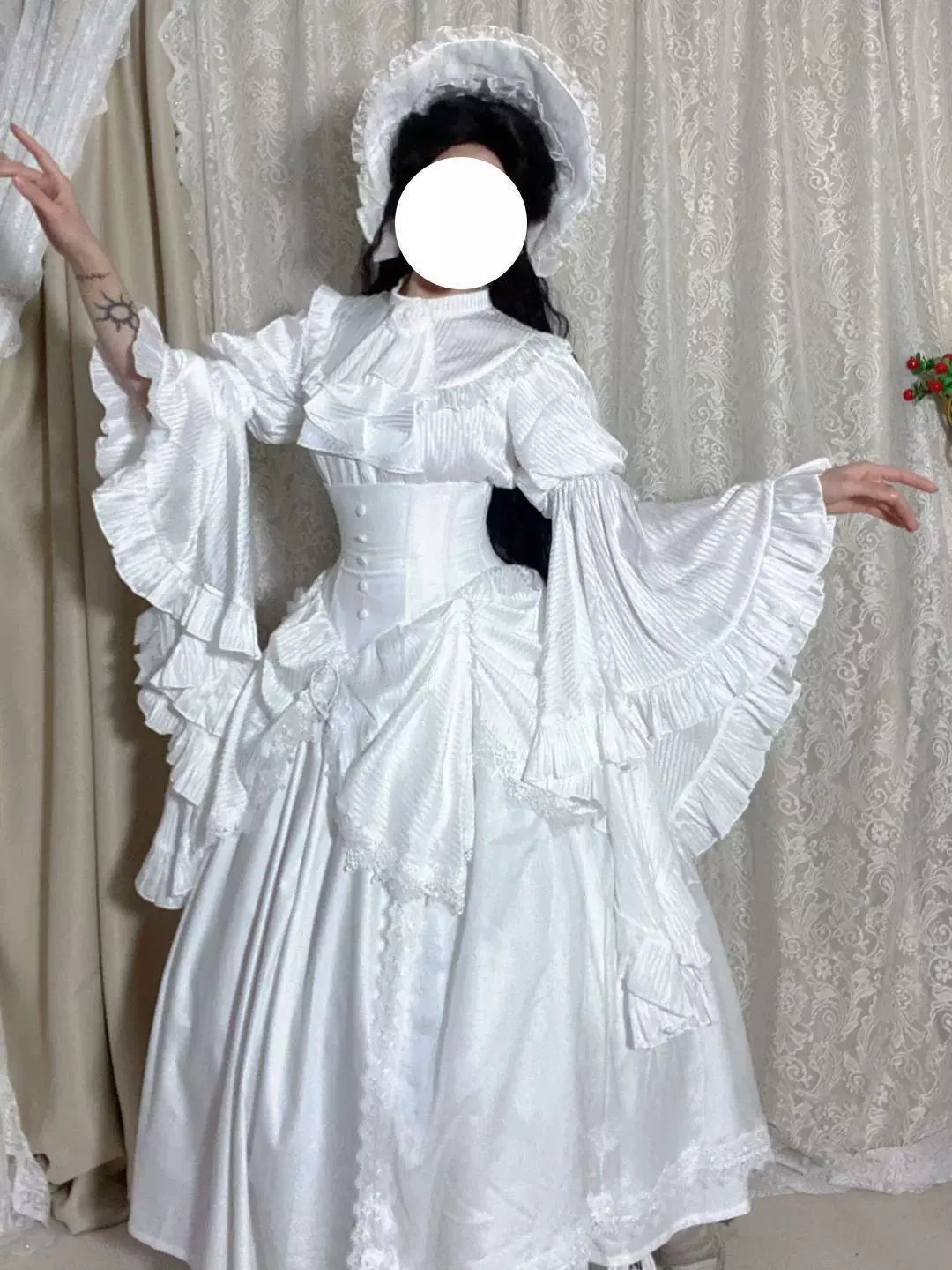 Sweetheart Dream Machine - Dreamwalk Gothic - Blouse and Skirt Set with Flared Ruffle Sleeves