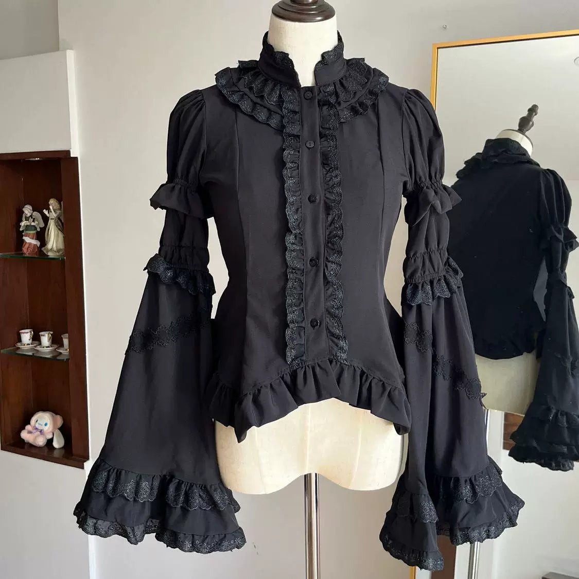 Sweetheart Dream Machine - Ruffle Collar - Short-Sleeve Blouse with Optional Sleeve Attachments