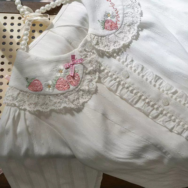 Sweetheart Dream Machine - Strawberry Garden - Short-Sleeve Lolita Blouse with Lace Trim