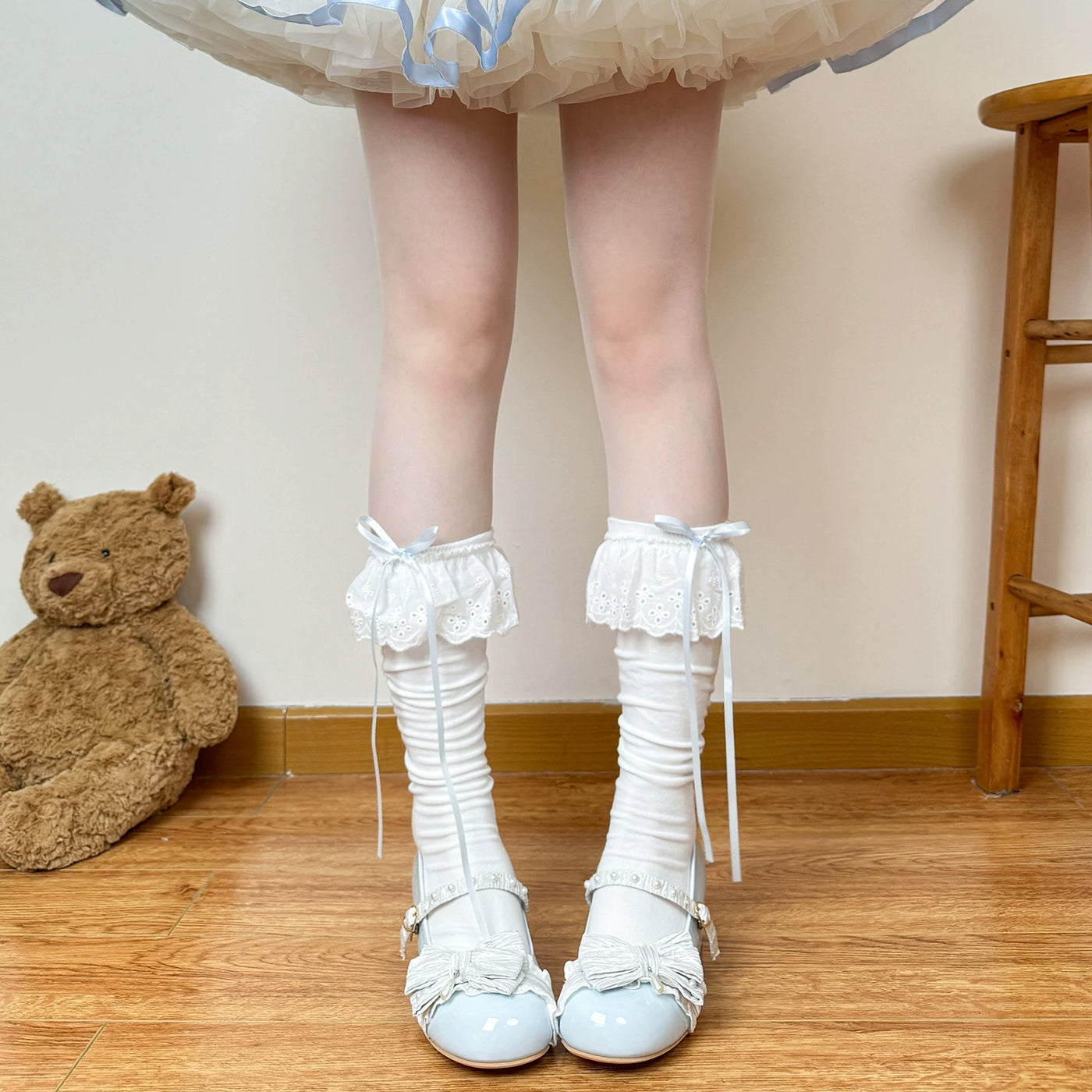 Chubby Bear Tales - Cream Ballet - Slouchy Calf Socks with Lace Cuffs and Bows
