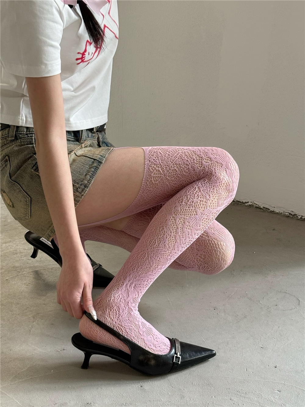Fantasy Doll - Floral Openwork - Suspender-Style Lace Tights with Thigh Straps