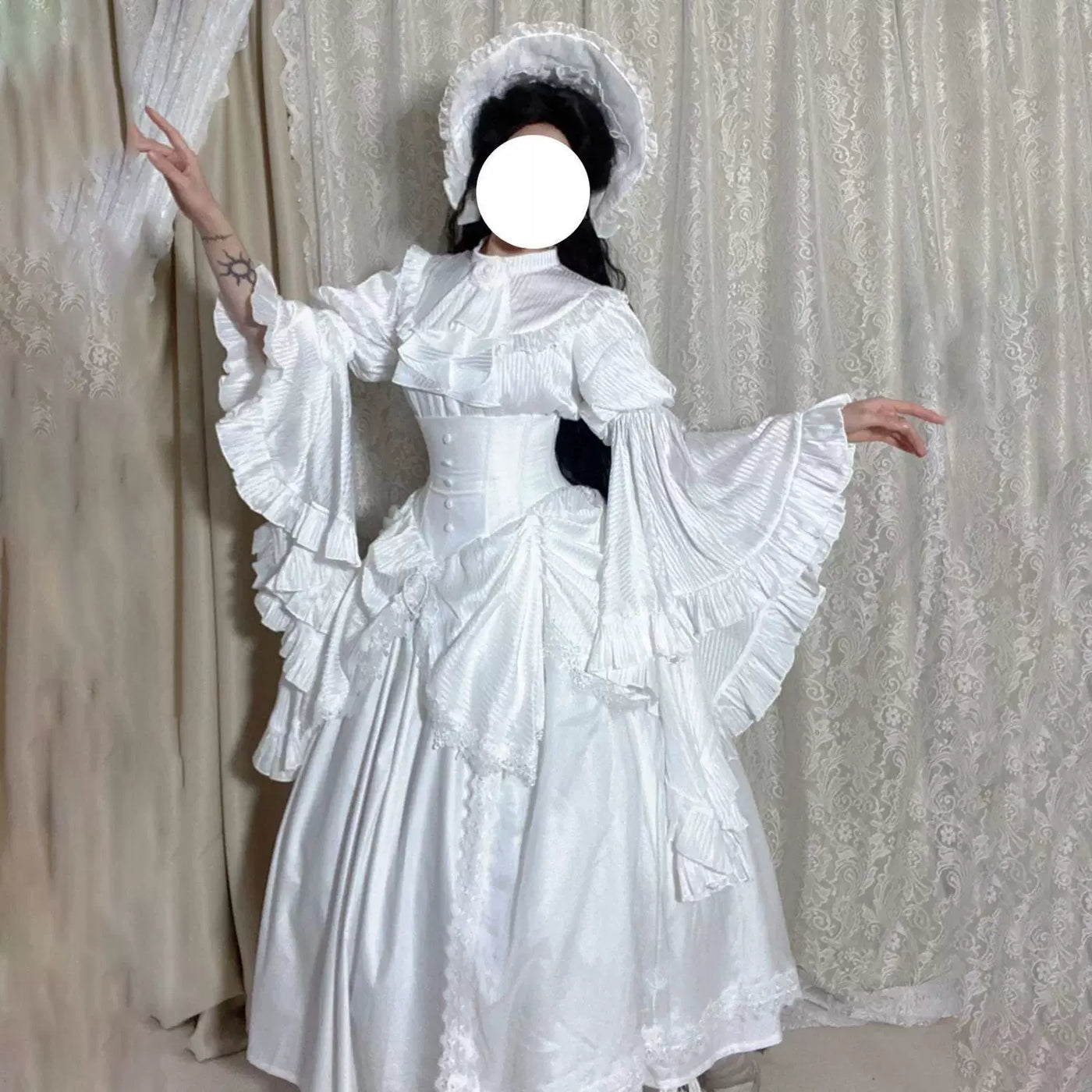 Sweetheart Dream Machine - Dreamwalk Gothic - Blouse and Skirt Set with Flared Ruffle Sleeves