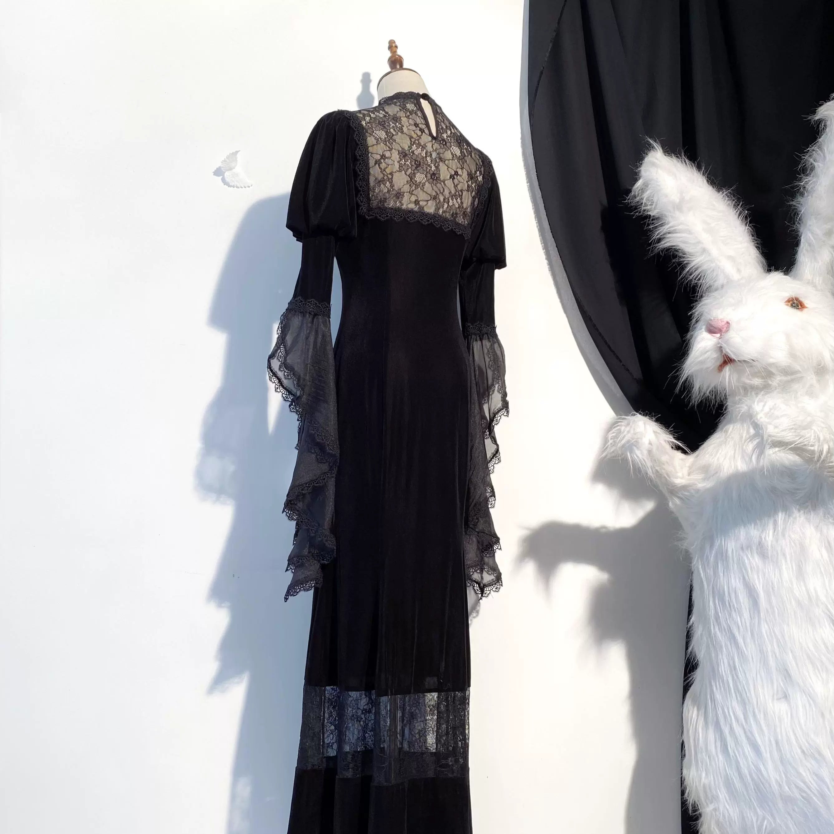 Shipping within three days Spot page Morticia Gothic Diablo Original Lolita fishtail skirt