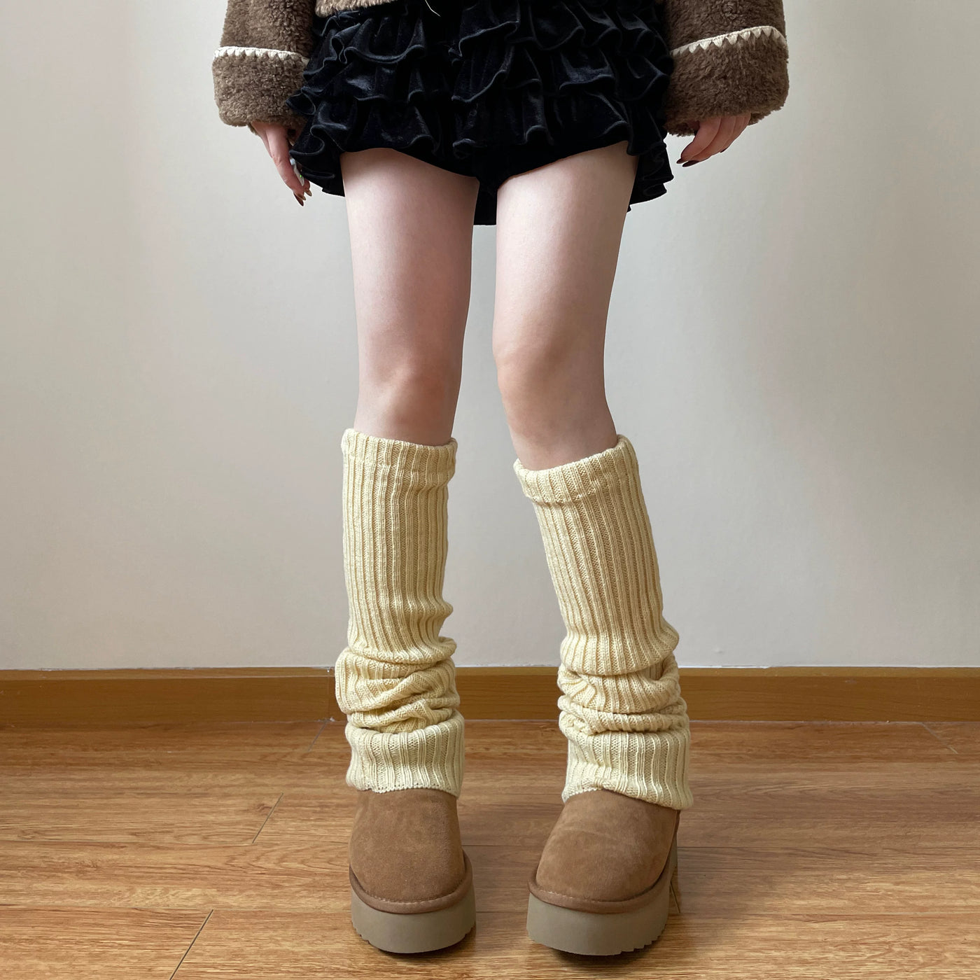 Chubby Bear Tales - Shibuya Gyaru - 72 cm Extended Scrunched Leg Warmers