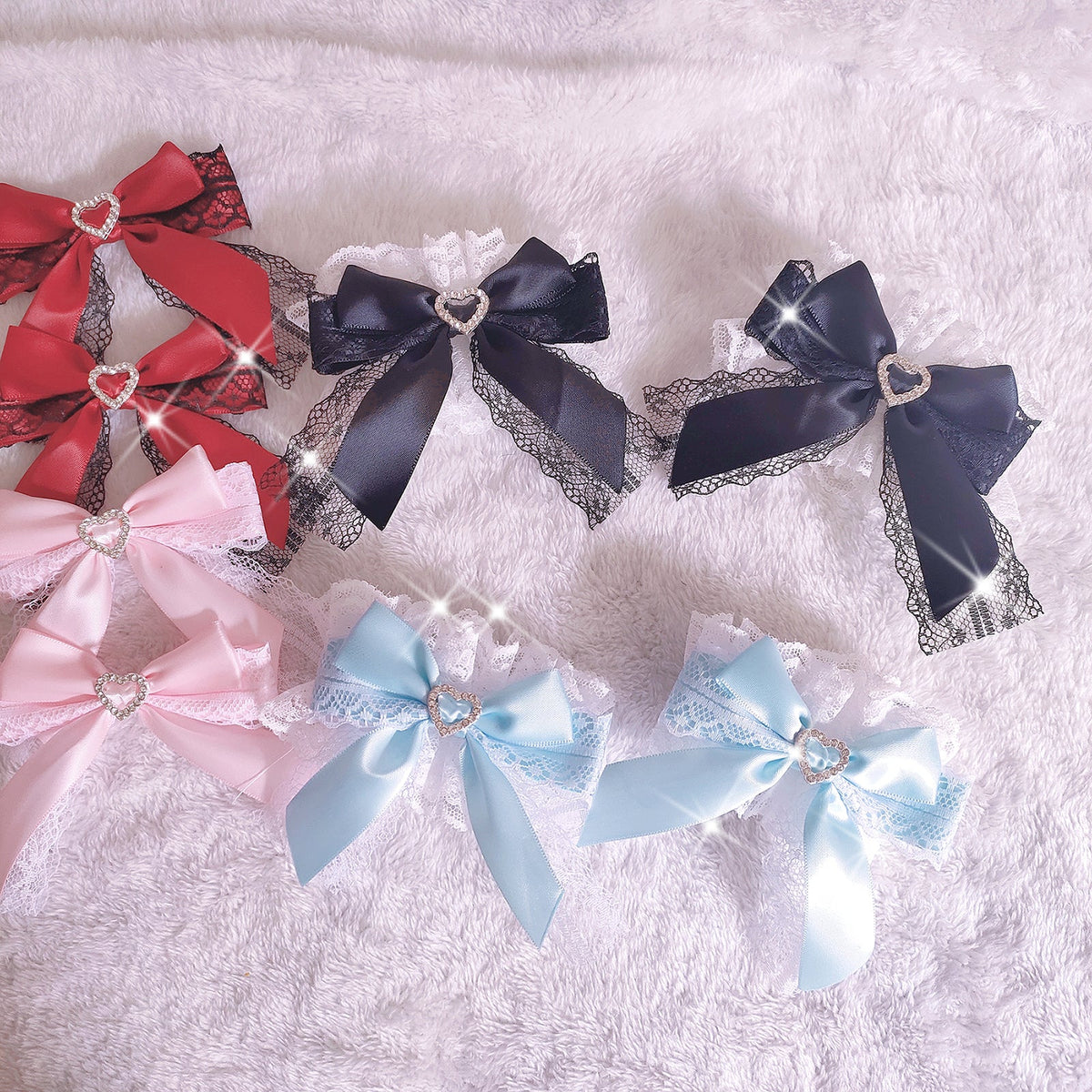 Rabbit Lolita - Sweet Heart Bow - One-Piece Lace Hand Cuff with Heart and Butterfly Accents - product detail 2