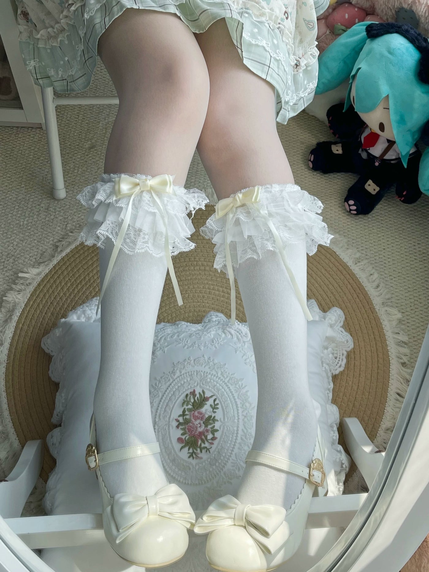 Fantasy Doll - Lace Bow - Socks & Legwear with Layered Trim
