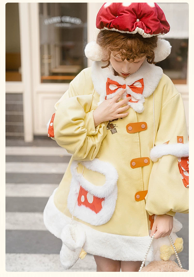 Baozi Pig - Mushroom House - Yellow padded jacket with mushroom-house embroidery
