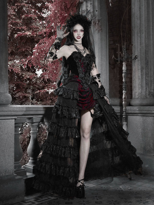 BLOOD SUPPLY: Castle of Passion Crimson Velvet Corset Top and Gloves, product view 2