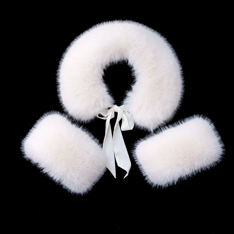 Dream Magic Box Cream Dream Lolita Winter Layers — Plush Collar (1) + Plush Cuffs (1 Pair)