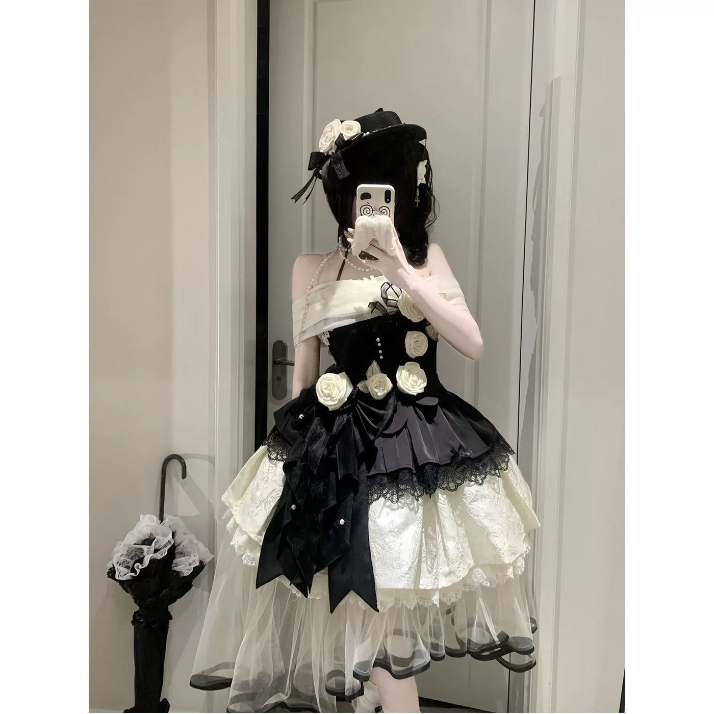Creamy - Hepburn Heiress - Black-and-Ivory Halter OP Dress Set