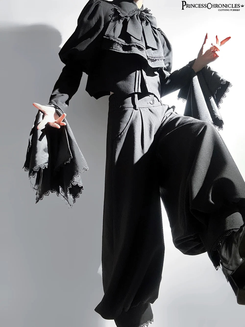 Princess Chronicles - Sorcerer's law - Retro Gothic Lolita Coat Black Ninth Pants