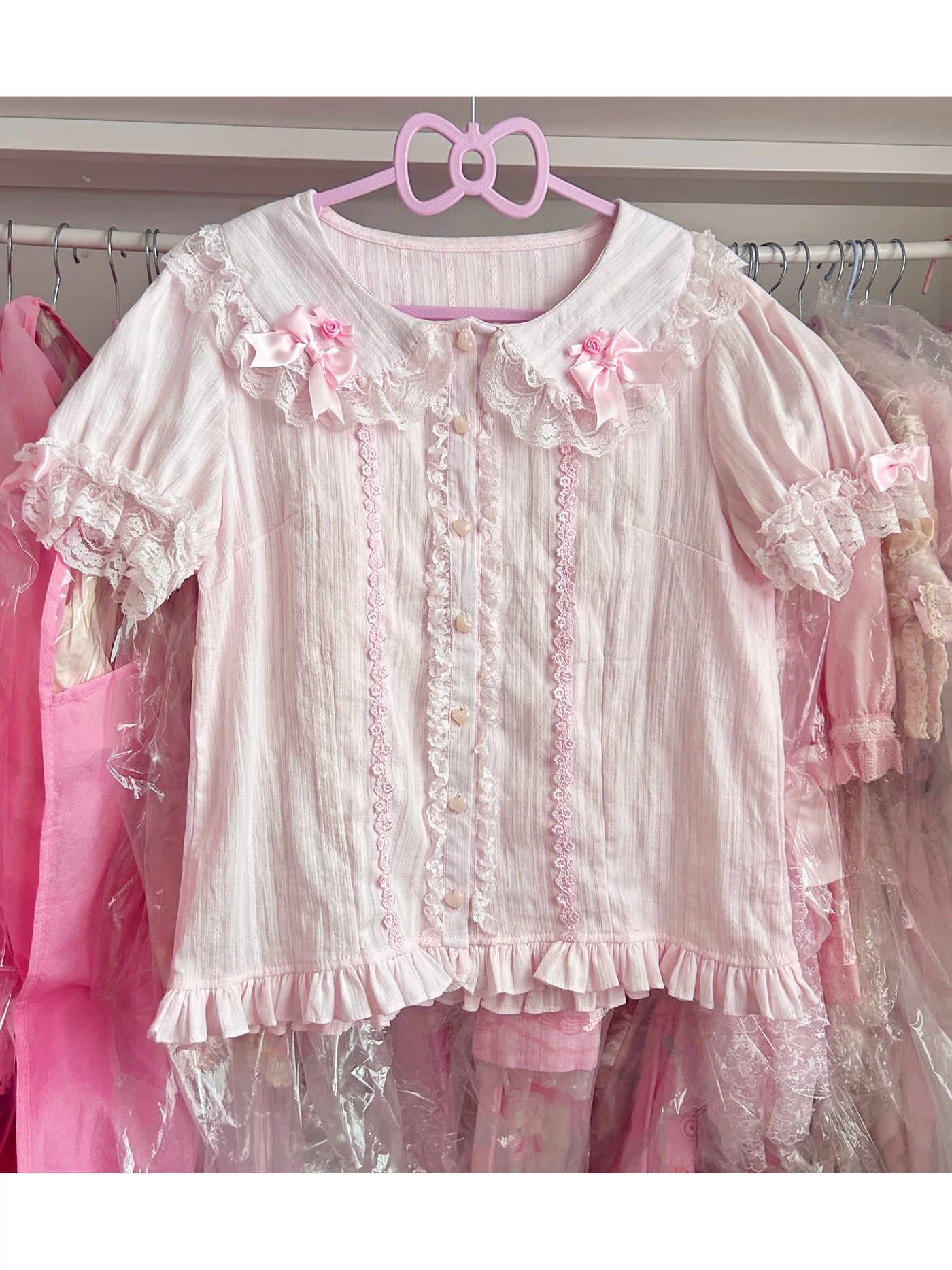Tata Long Ear - Vintage Floral Wall - Lace Blouse with a Peter Pan Collar