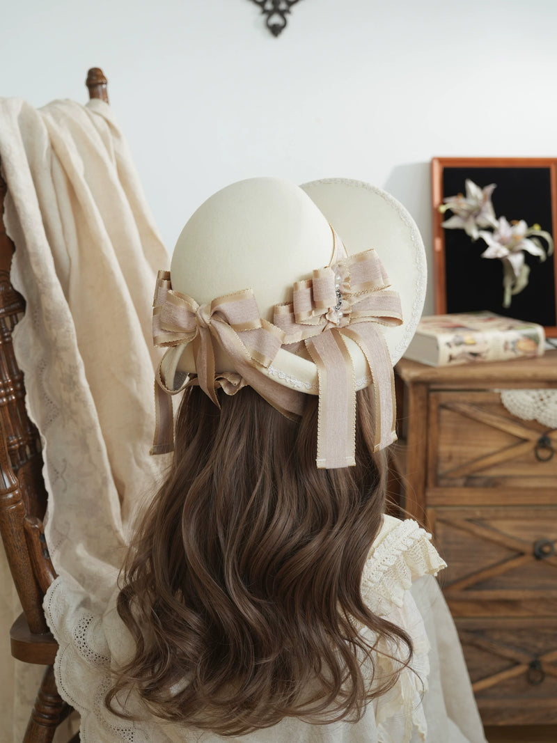 Star Box - Pearl Lady - Broad-Brim Bonnet with a Side Bow