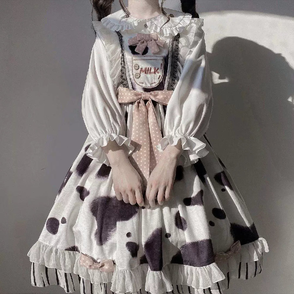 Rabbit Berry inner blouse with a ruffled white collar and bow details, shown in layered Lolita styling.