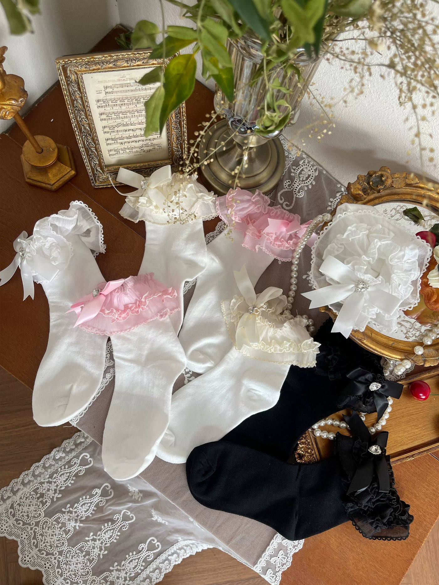 WAGUIR - Sweet Lolita Short Socks - Bow & Heart Rhinestone Socks