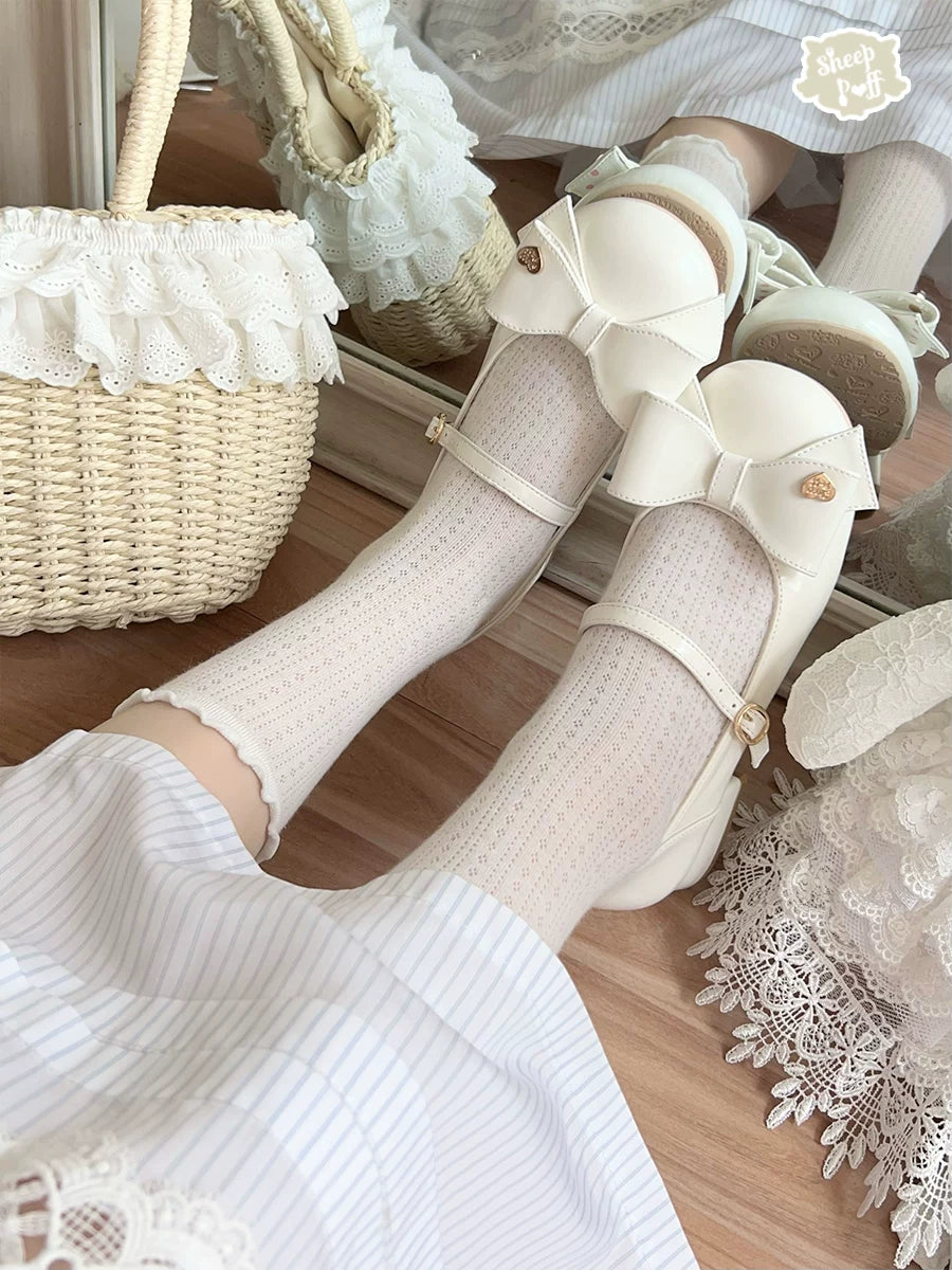 Sheep Puff Sheep Puff fondant bow low heel Lolita shoes featuring cute sheep puff design and elegant style.