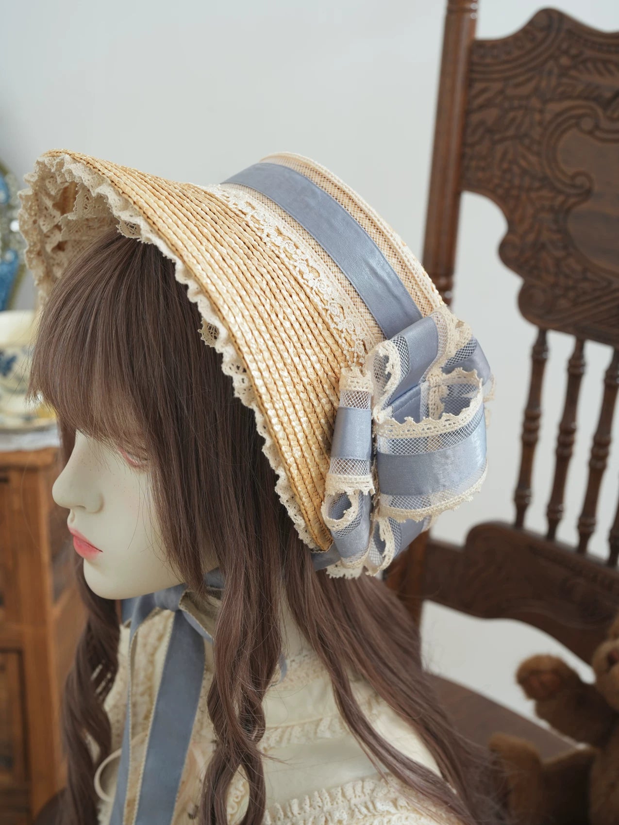 Star Box - Old Summer Shadow - Straw Bonnet with a Lace-Trimmed Brim