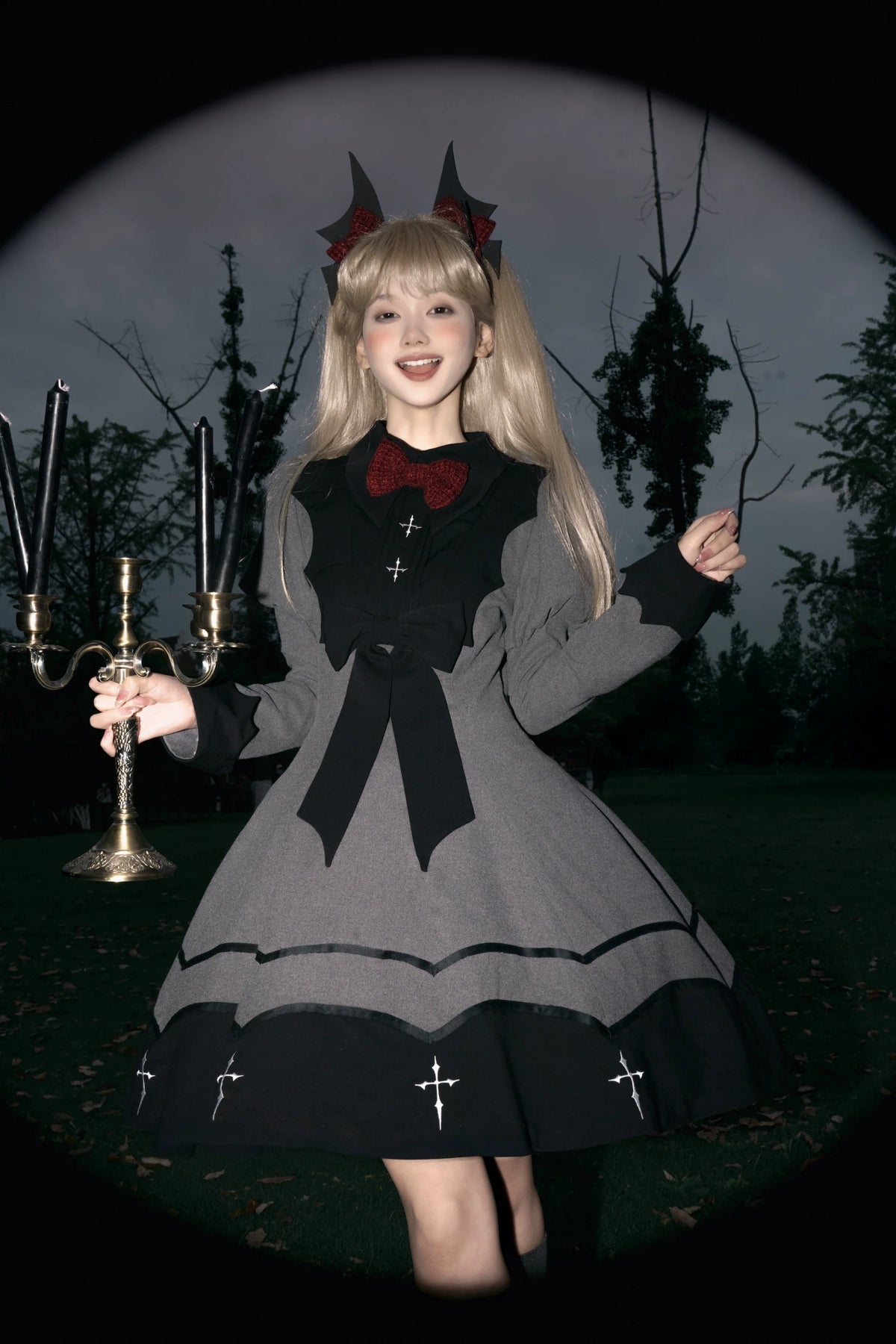 Polaris Lolita - Vampire Princess - Gothic Lolita OP dress with bat designs and Juliet sleeves - product detail 2