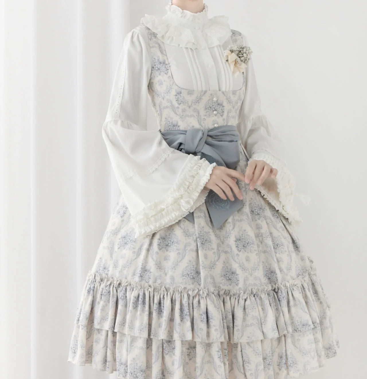 DMFS Lolita - Ever-Changing Enchantress - Classic Lolita Blouse, Tightening Hime Sleeve
