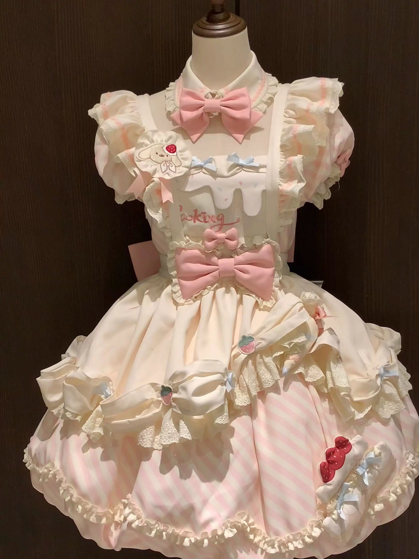 Salted Cream - Puppy Pastry Chef - Lolita Dress with Puppy Appliqué