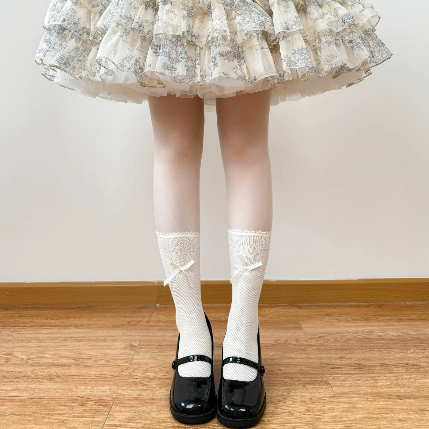 Chubby Bear Tales - Cream Bow Collection - Lace Socks with bow details
