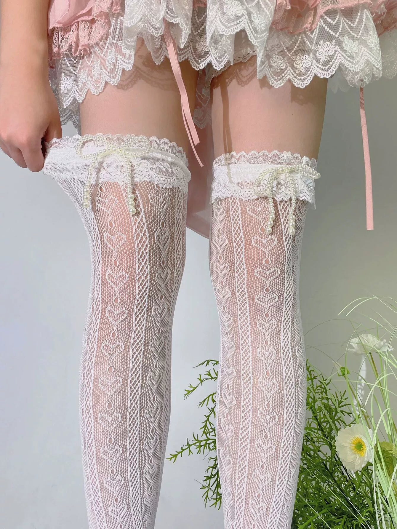 Pearl over-the-knee socks with white magic key variant, Sweet Lolita style