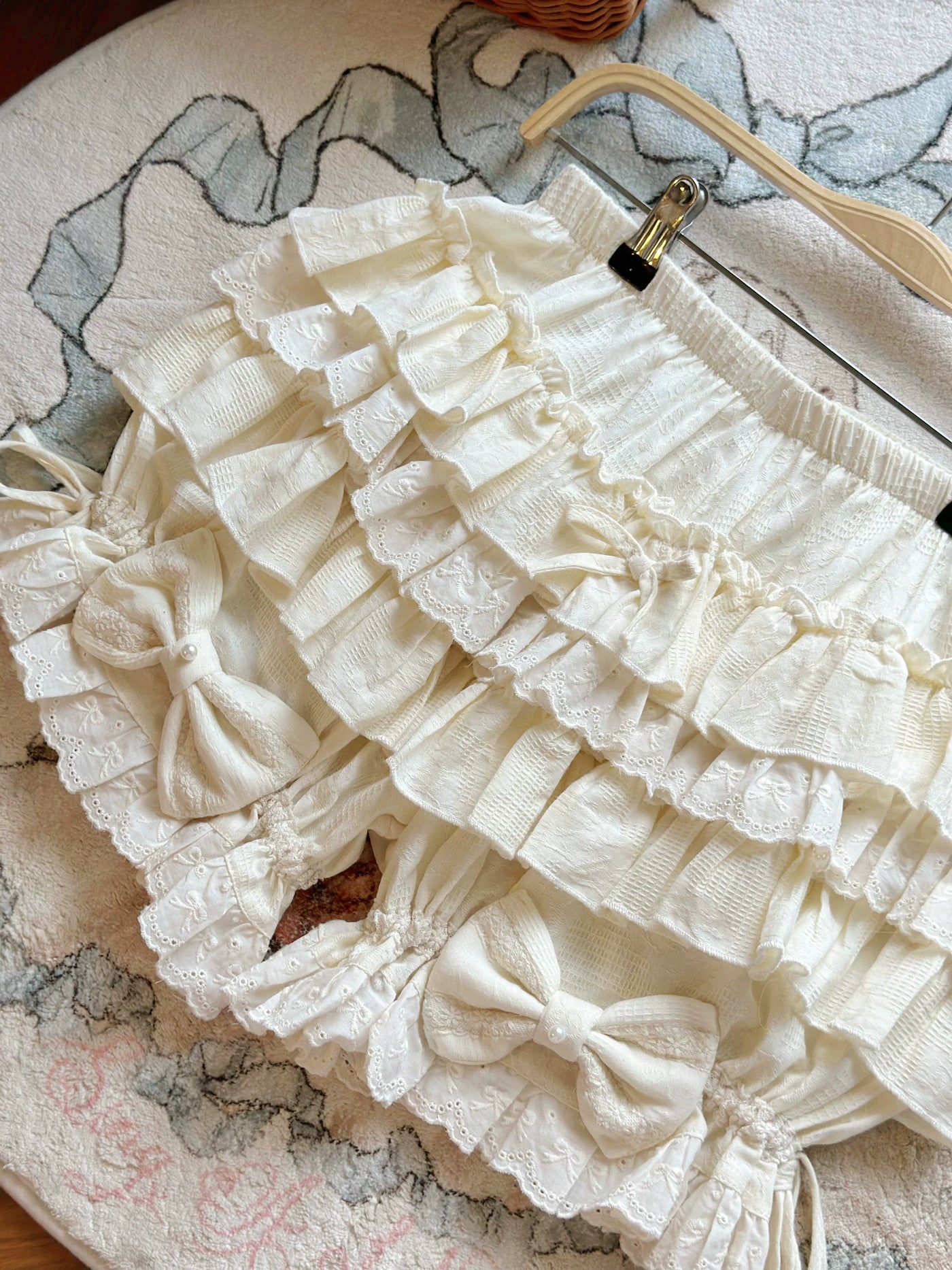 Jelly Girl - Layered Lace Bloomers - White or Beige Cotton Pumpkin Bloomers with Lace Ruffles