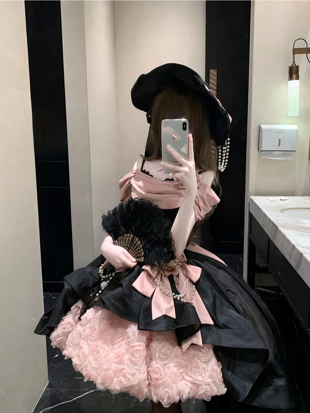 Creamy - Black Rose Night Banquet - Black-and-Pink JSK Complete Set with Rose Details