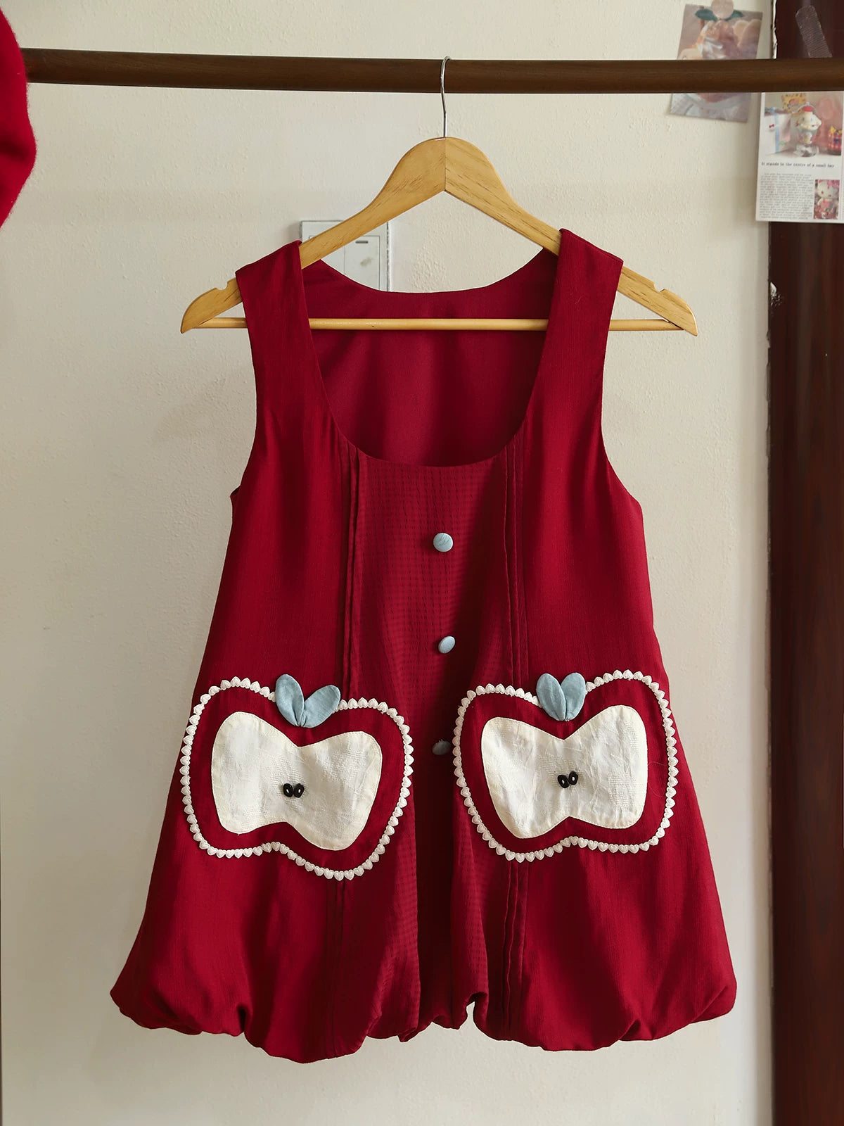 Baozi Pig - Apple Orchard - Blouse, Vest or Underskirt in an Apple-Themed Three-Piece Coordinate